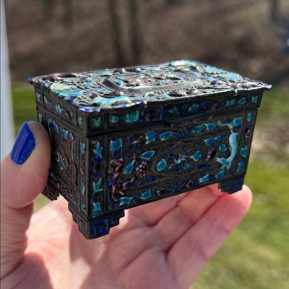 Antique Chinese Silver Plated Blue Purple Enamel Stamp Box Trinket Box - Picture 9 of 17